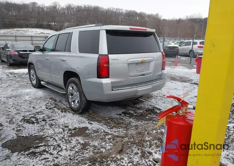 2017 Chevrolet Tahoe Premier z USA, uszkodzony, nr VIN 1GNSKCKC2HR348294